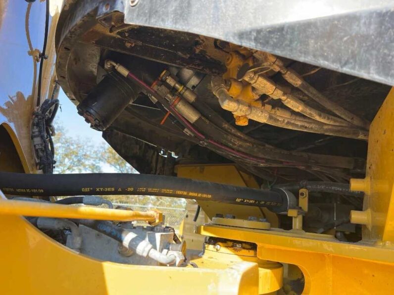 
								2016 Caterpillar 930M full									