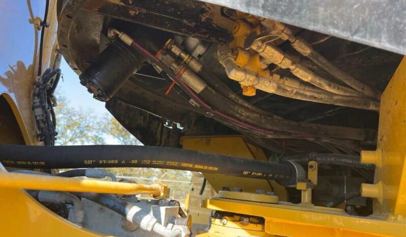 
								2016 Caterpillar 930M full									