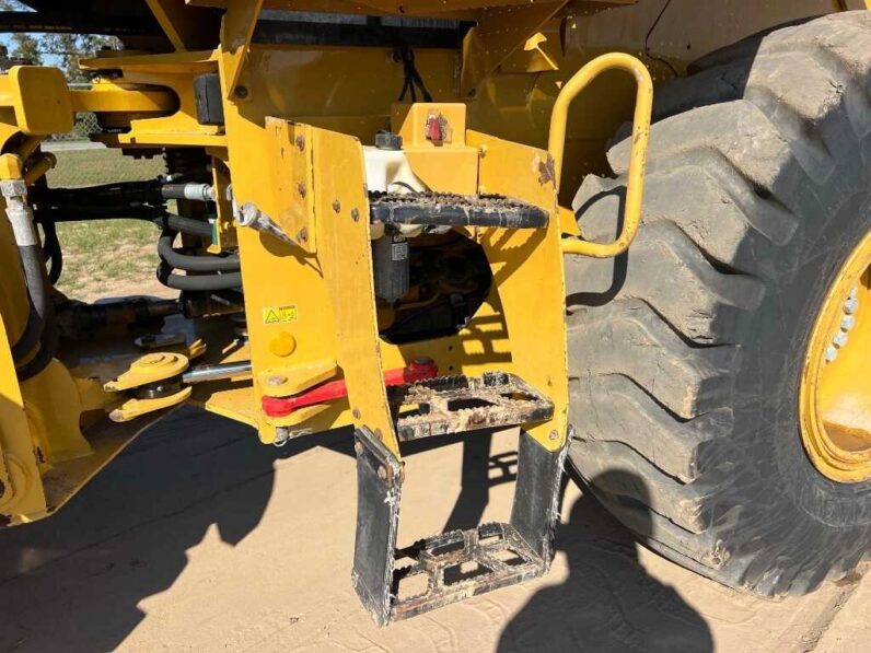 
								2016 Caterpillar 930M full									