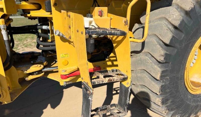 
								2016 Caterpillar 930M full									