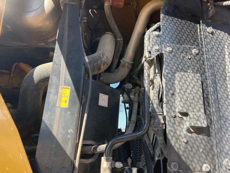 
								2016 Caterpillar 930M full									