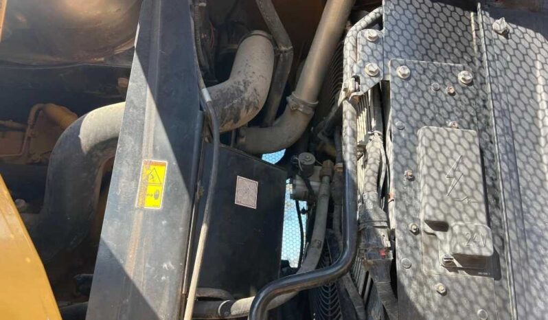 
								2016 Caterpillar 930M full									