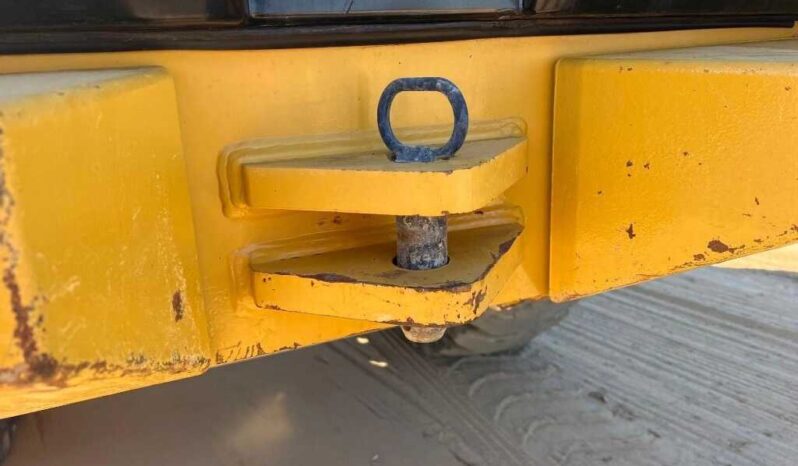 
								2016 Caterpillar 930M full									