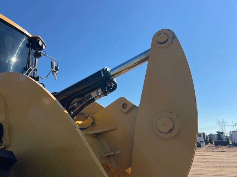 
								2016 Caterpillar 930M full									