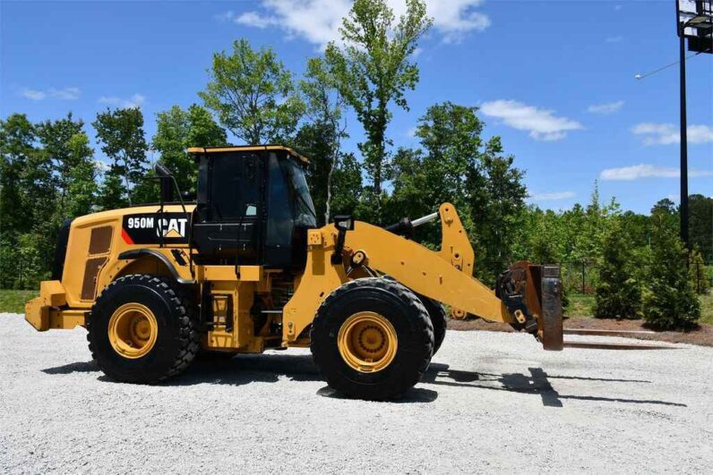 
								2017 Caterpillar 950M full									