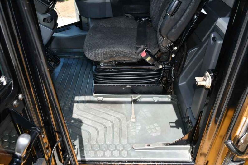 
								2017 Caterpillar 950M full									