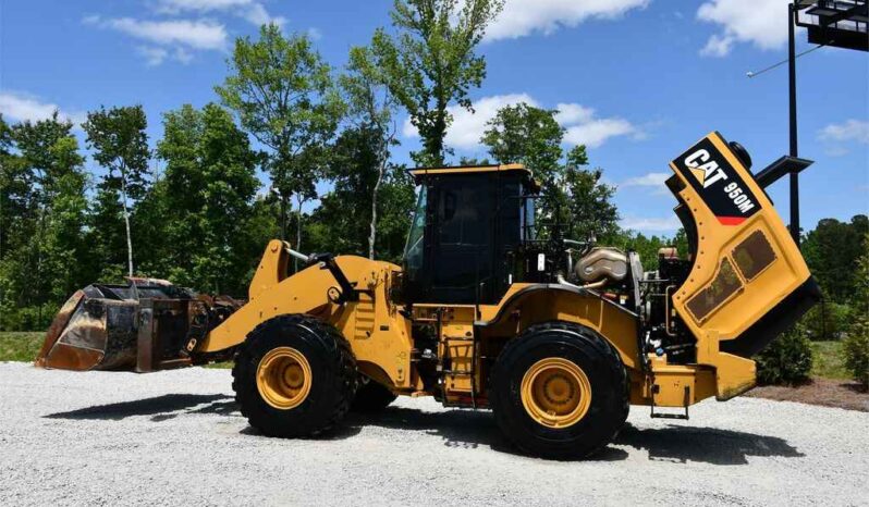 
								2017 Caterpillar 950M full									