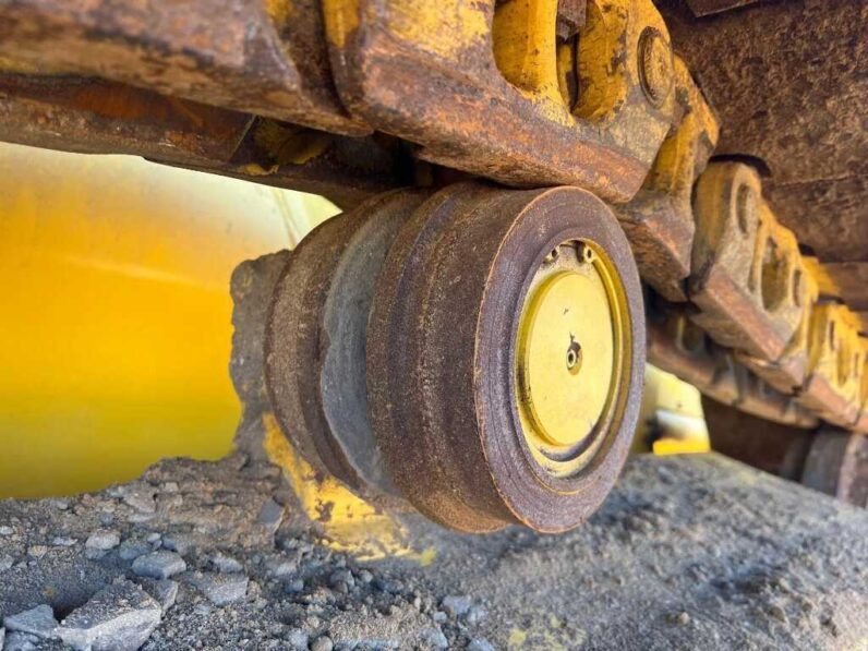 
								2017 Komatsu D39PX-24 full									