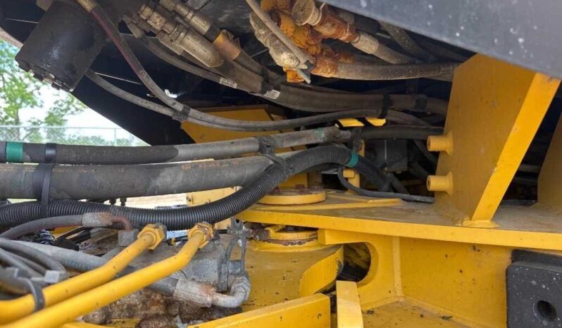 
								2018 Caterpillar 930M full									