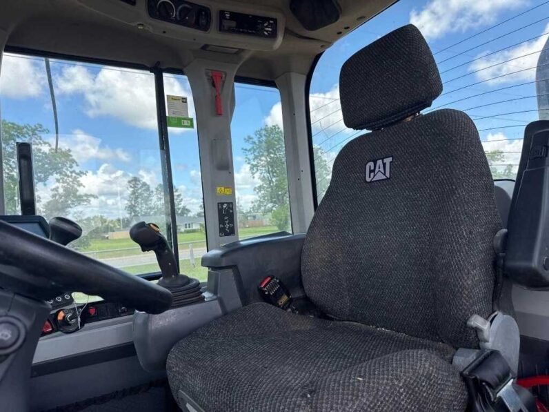 
								2018 Caterpillar 930M full									