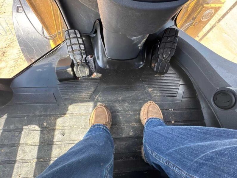 
								2018 Caterpillar 930M full									