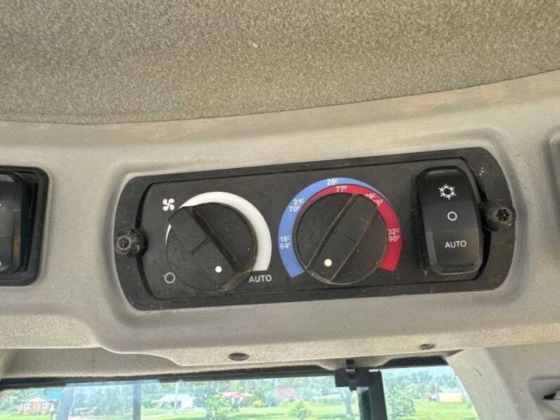 
								2018 Caterpillar 930M full									