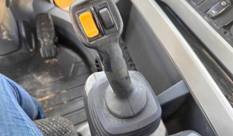 
								2018 Caterpillar 930M full									