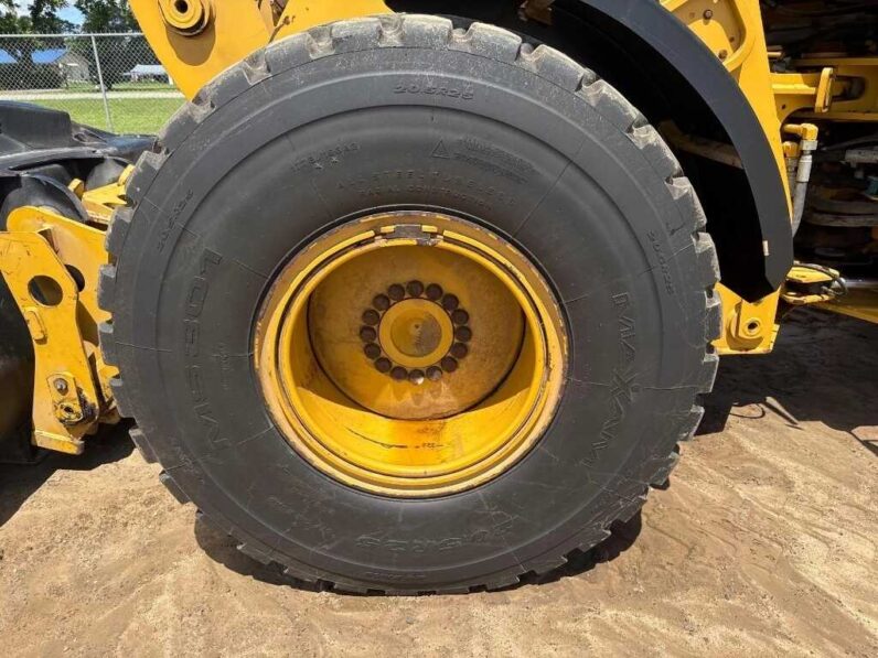 
								2018 Caterpillar 930M full									