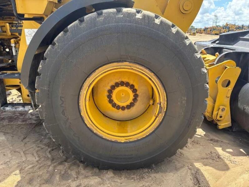 
								2018 Caterpillar 930M full									
