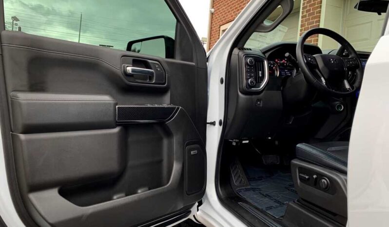 
								2019 Chevrolet Silverado 1500 RST full									