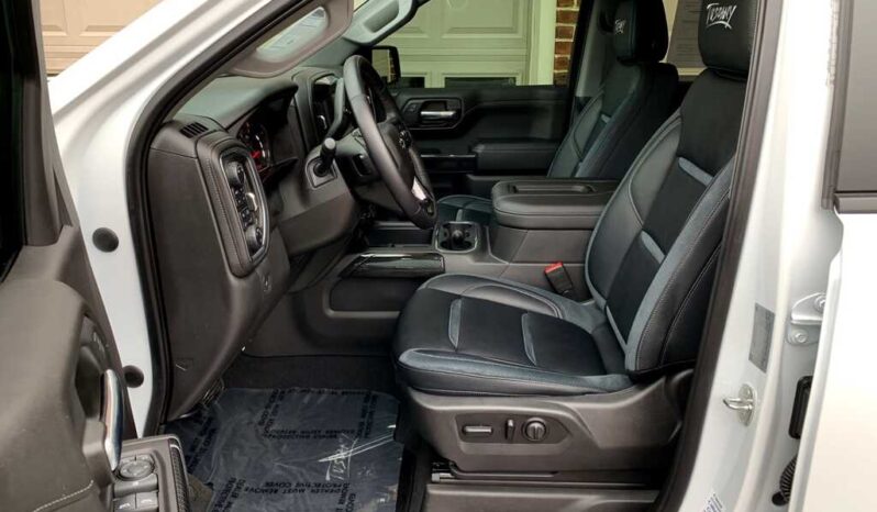 
								2019 Chevrolet Silverado 1500 RST full									