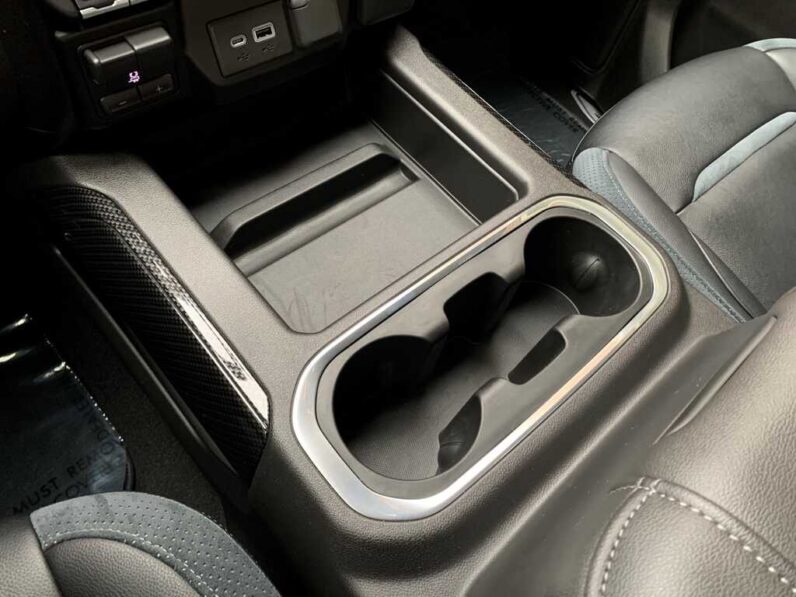 
								2019 Chevrolet Silverado 1500 RST full									