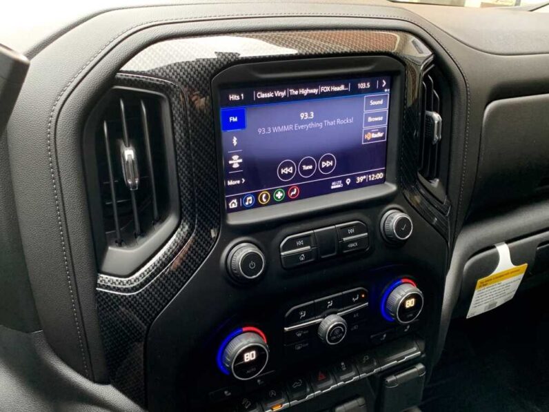 
								2019 Chevrolet Silverado 1500 RST full									