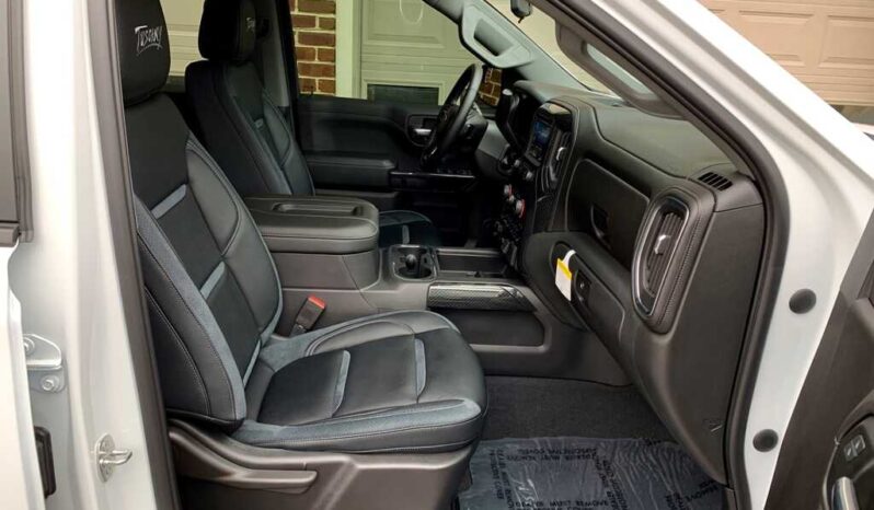 
								2019 Chevrolet Silverado 1500 RST full									