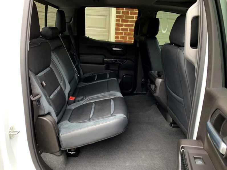 
								2019 Chevrolet Silverado 1500 RST full									