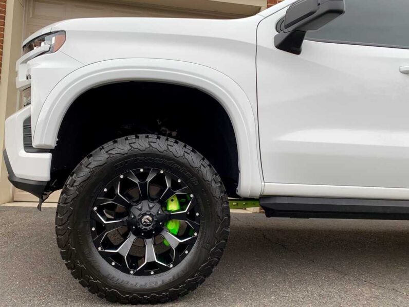 
								2019 Chevrolet Silverado 1500 RST full									