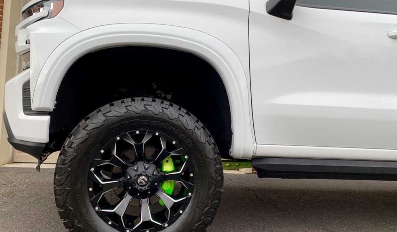 
								2019 Chevrolet Silverado 1500 RST full									