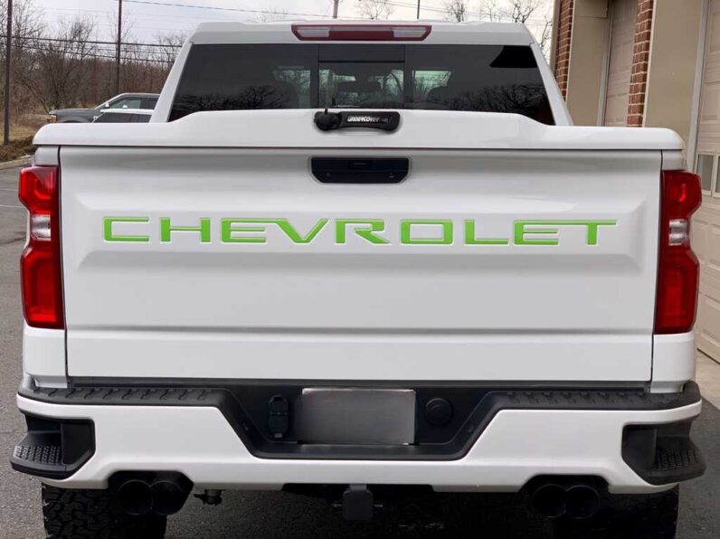 
								2019 Chevrolet Silverado 1500 RST full									