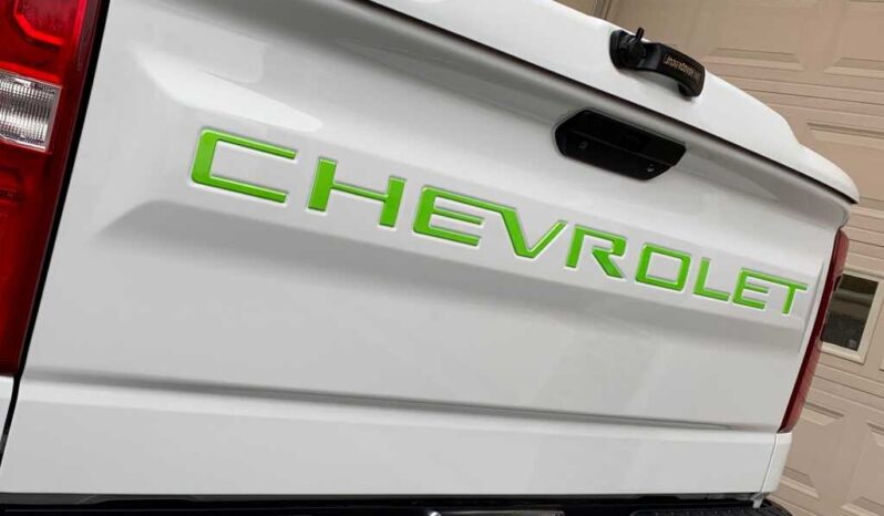 
								2019 Chevrolet Silverado 1500 RST full									