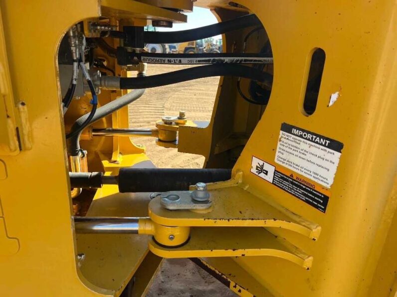 
								2019 John Deere 544L full									