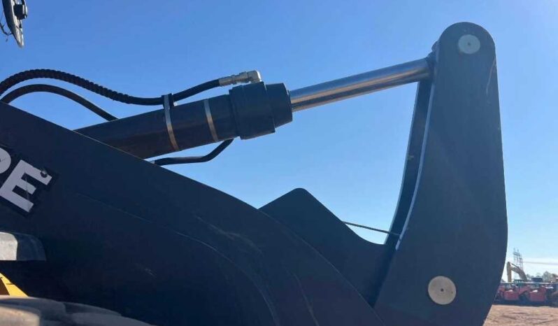 
								2019 John Deere 544L full									