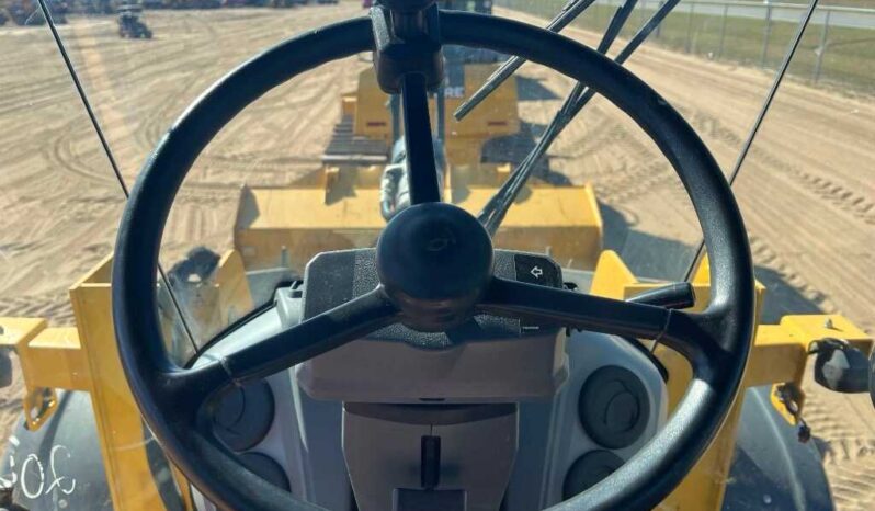 
								2019 John Deere 544L full									