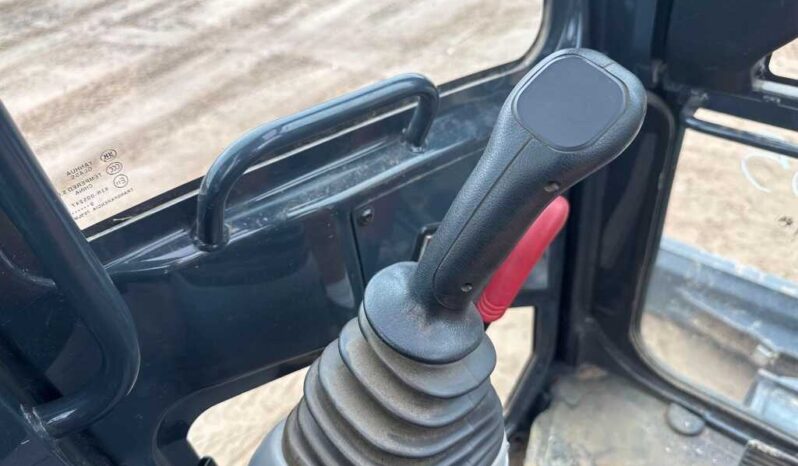 
								2020 John Deere 35G full									