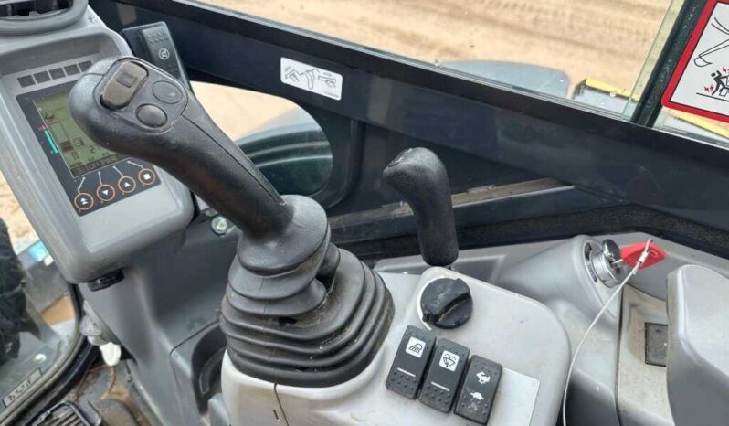 
								2020 John Deere 35G full									