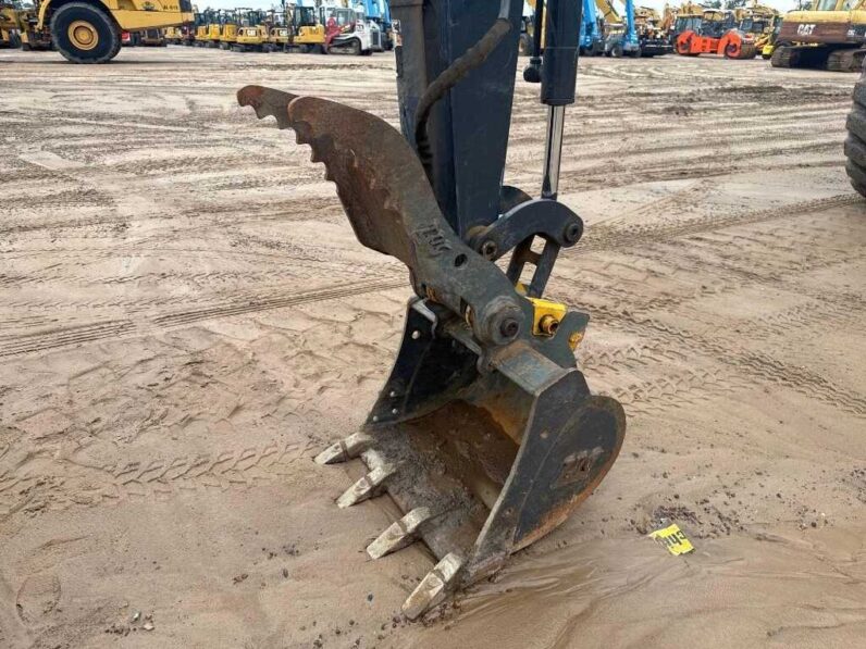 
								2020 John Deere 35G full									