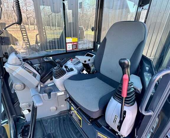 
								2020 John Deere 50G full									