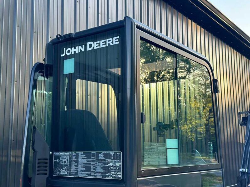 
								2020 John Deere 50G full									