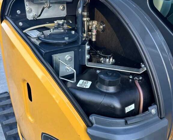 
								2020 John Deere 50G full									