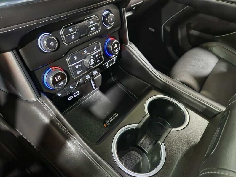 
								2021 Chevrolet Tahoe Z71 full									