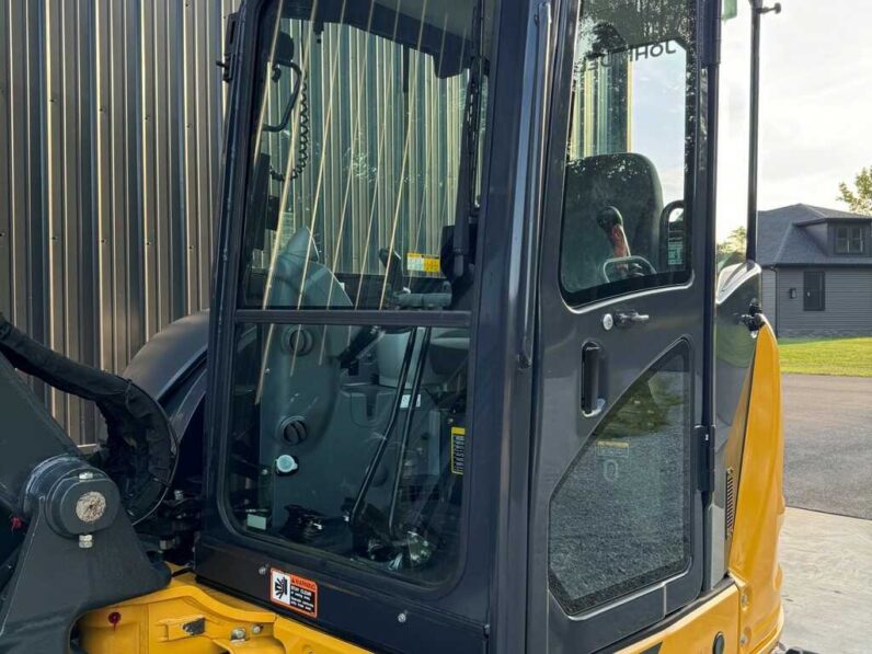 
								2021 John Deere 60G full									