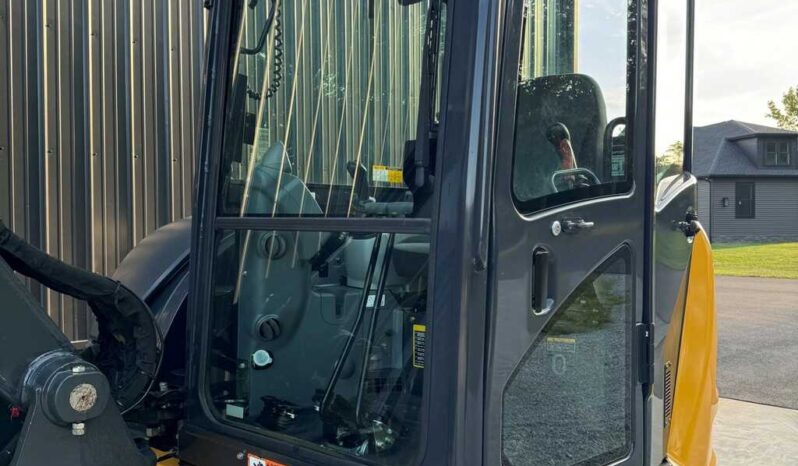 
								2021 John Deere 60G full									