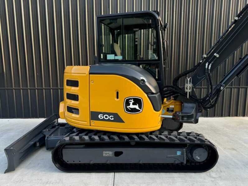 
								2021 John Deere 60G full									