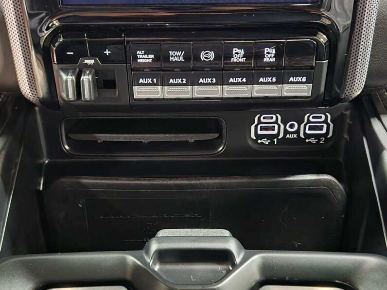 
								2021 Ram 3500 Limited full									