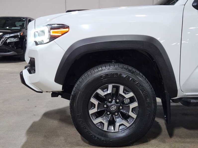 
								2021 Toyota Tacoma 4WD TRD Off Road full									