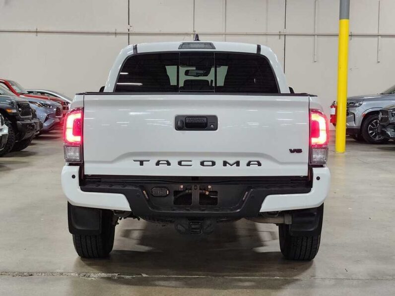 
								2021 Toyota Tacoma 4WD TRD Off Road full									