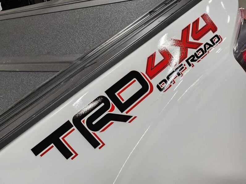 
								2021 Toyota Tacoma 4WD TRD Off Road full									