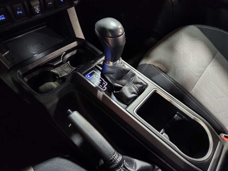 
								2021 Toyota Tacoma 4WD TRD Off Road full									