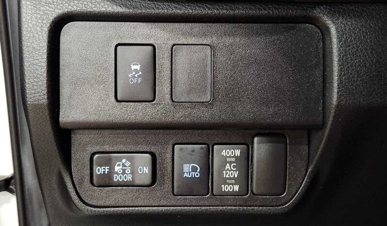 
								2021 Toyota Tacoma 4WD TRD Off Road full									