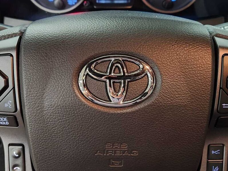 
								2021 Toyota Tacoma 4WD TRD Off Road full									