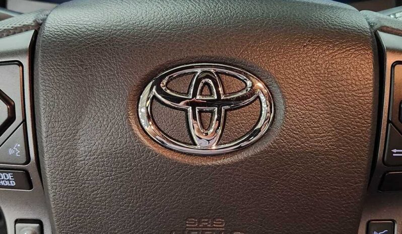 
								2021 Toyota Tacoma 4WD TRD Off Road full									